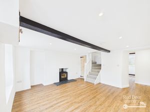 Living Room- click for photo gallery